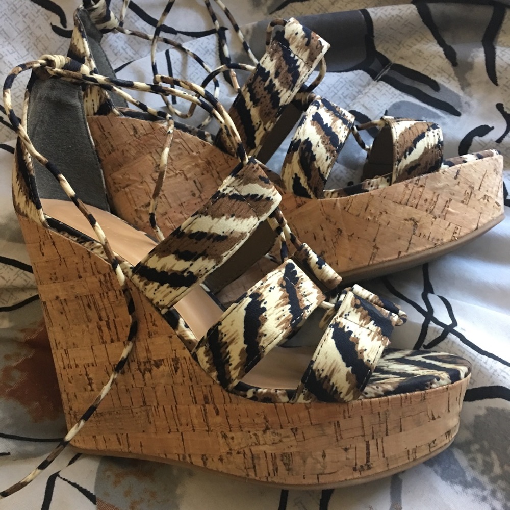 Super cute wedges!